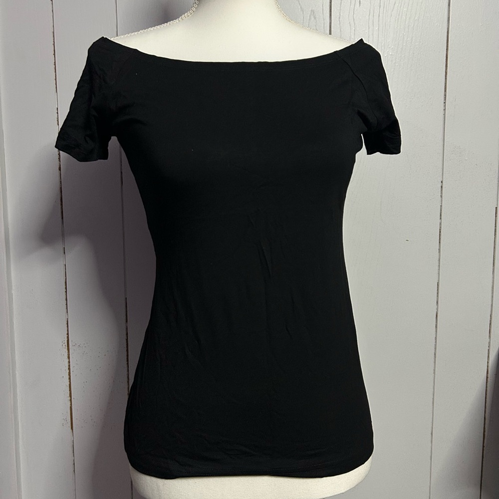 Black Off-Shoulder Stretch Tee - Women’s Tank Top